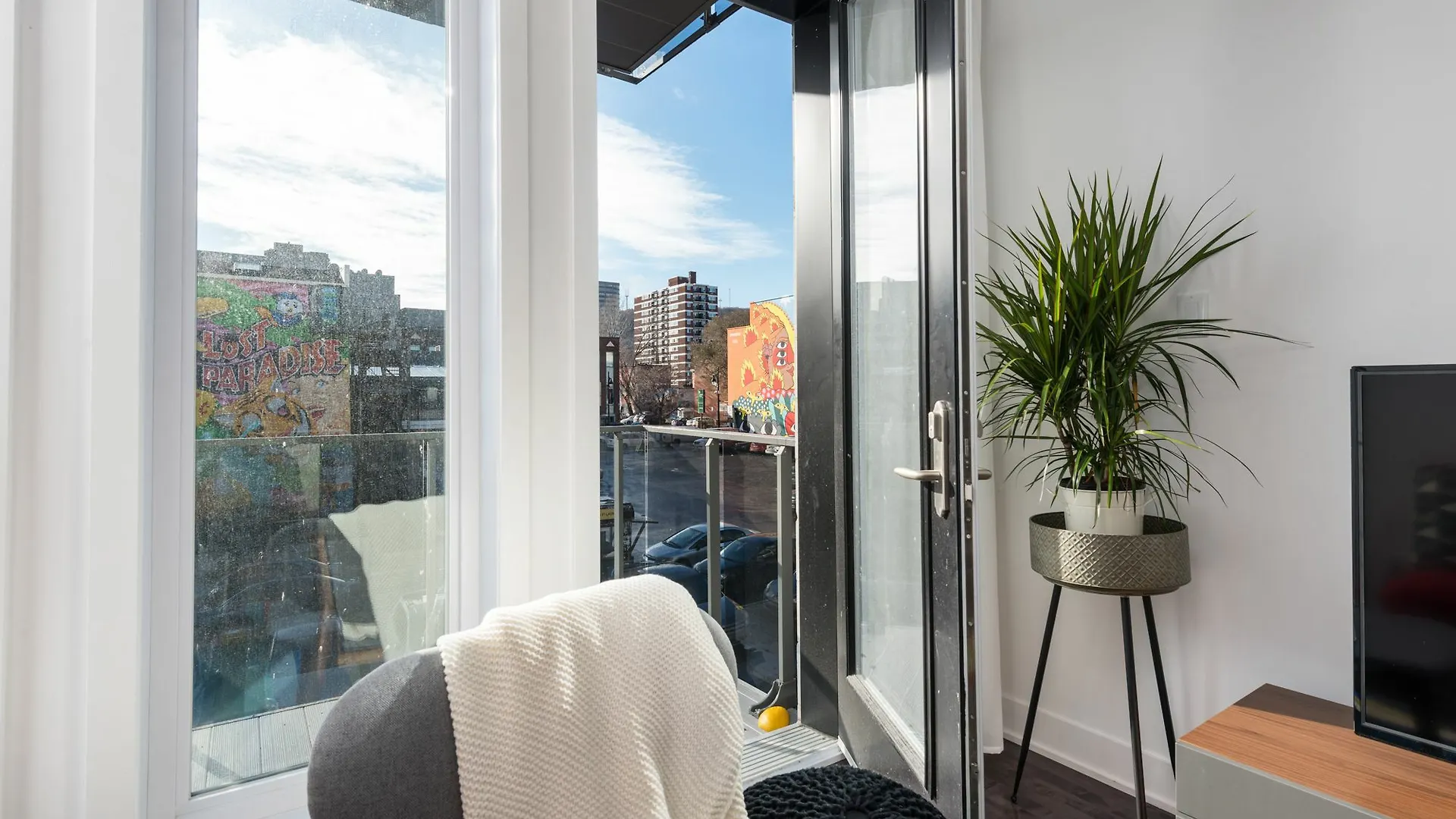 Stunning 2Br On Plateau Mont-Royal Apartment Montreal