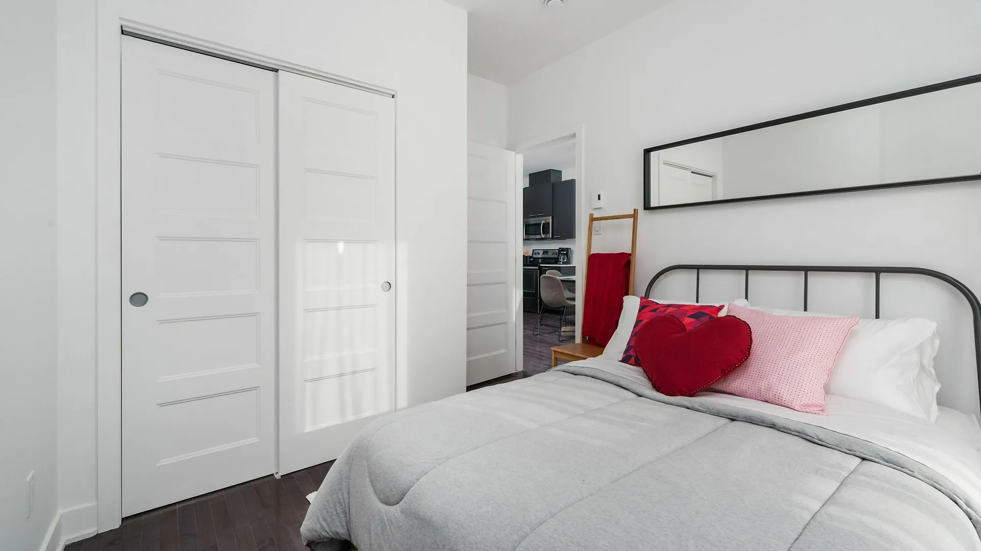Stunning 2Br On Plateau Mont-Royal Apartment Montreal